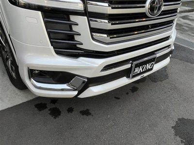 TOYOTA LAND CRUISER 300 - 7