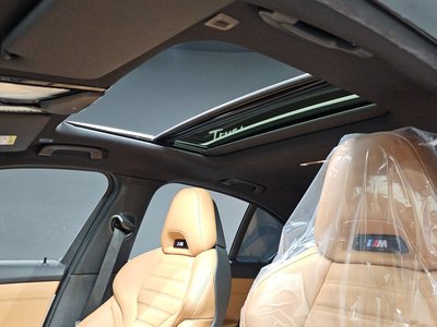 صورة مصغرة 24 لـ 2023 BMW 3 SERIES