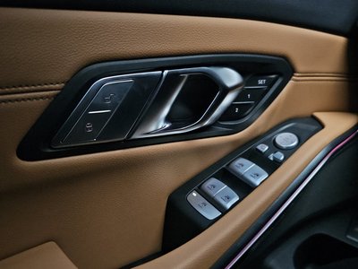 صورة مصغرة 33 لـ 2023 BMW 3 SERIES
