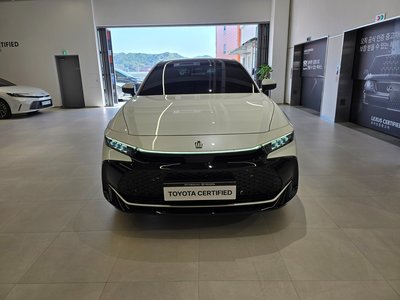 TOYOTA CROWN CROSSOVER - 2