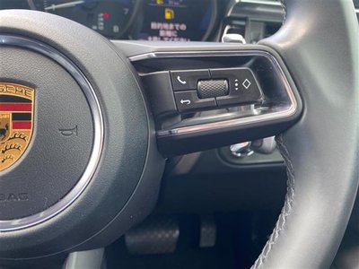 صورة 9 لـ 2022 Porsche MACAN