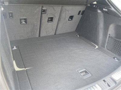 2022 Porsche MACAN 缩略图 35