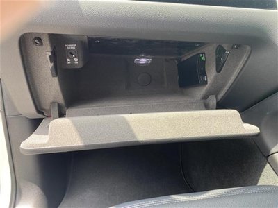 2022 Porsche MACAN 缩略图 30