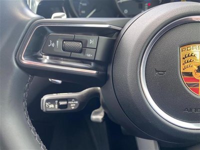 صورة 8 لـ 2022 Porsche MACAN