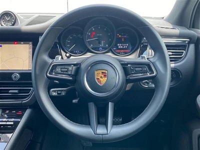 صورة 5 لـ 2022 Porsche MACAN