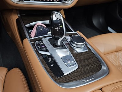 BMW 7 SERIES - 9
