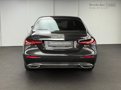 MERCEDES-BENZ E-CLASS - 3