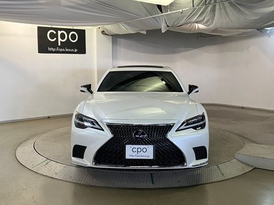صورة 3 لـ 2021 Lexus LS