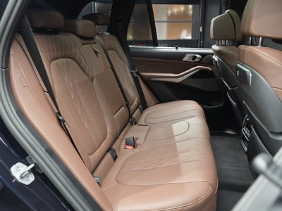 2025 BMW X5 — миниатюра 17