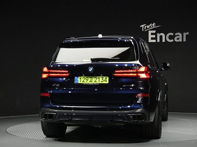 2025 BMW X5 photo 3
