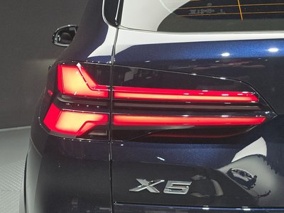 2025 BMW X5 photo 10