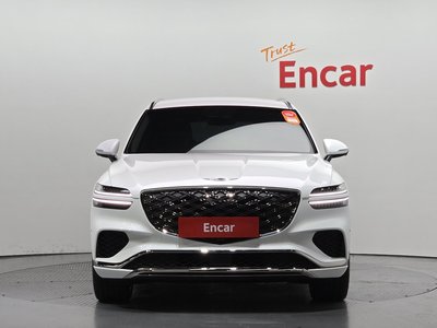 2024 Genesis GV70 photo 2