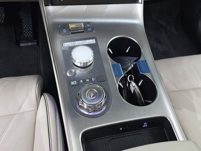 2024 Genesis GV70 photo 9