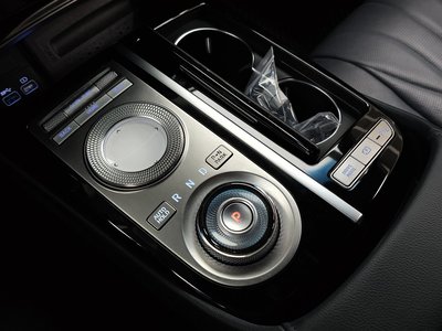 GENESIS G80 (RG3) - 9