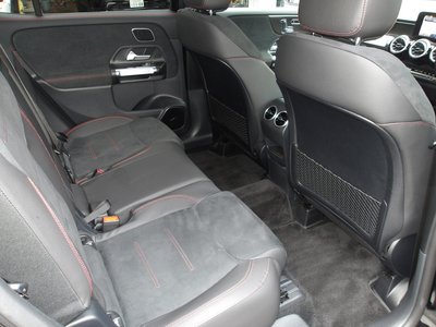 2025 Mercedes-BENZ GLB — миниатюра 42