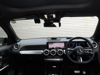 2025 Mercedes-BENZ GLB — миниатюра 36