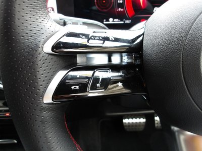 2025 Mercedes-BENZ GLB — миниатюра 61
