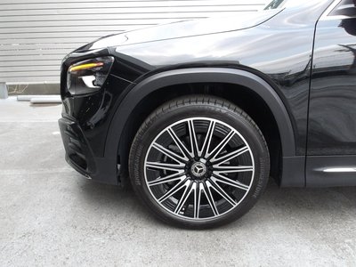 2025 Mercedes-BENZ GLB — миниатюра 17
