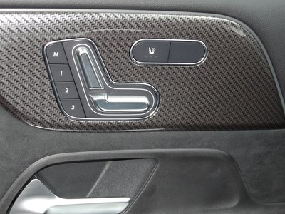 2025 Mercedes-BENZ GLB — миниатюра 49