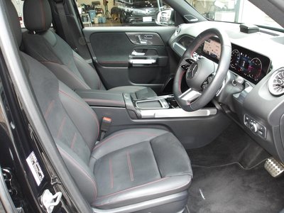 2025 Mercedes-BENZ GLB — миниатюра 39