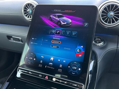 2025 Mercedes-BENZ GT AMG — миниатюра 24