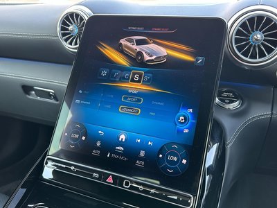 2025 Mercedes-BENZ GT AMG — миниатюра 26