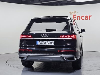 AUDI Q7 - 3