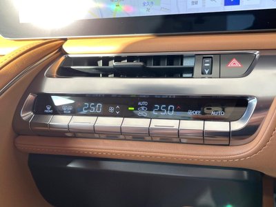 2023 Lexus LC — миниатюра 45