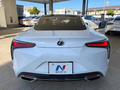 2023 Lexus LC — миниатюра 16