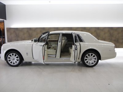 ROLLS-ROYCE PHANTOM - 5