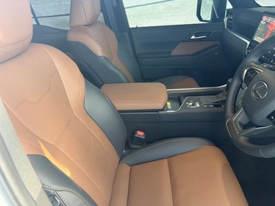 2025 Lexus GX 缩略图 16