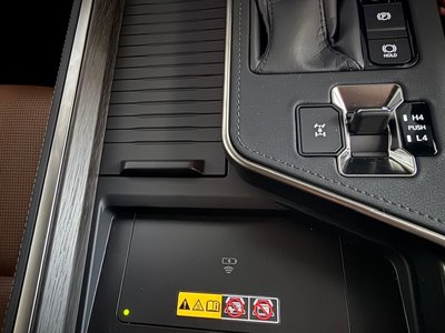 2025 Lexus GX 缩略图 31