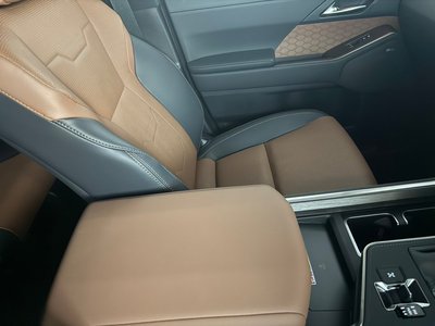 2025 Lexus GX 缩略图 21