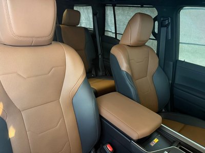 2025 Lexus GX 缩略图 23