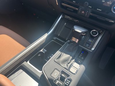 2025 Lexus GX 缩略图 29