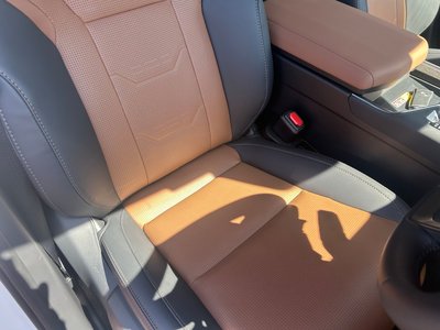 2025 Lexus GX 缩略图 15
