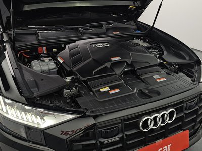 AUDI Q8 - 7