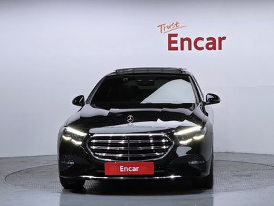 MERCEDES-BENZ E-CLASS - 2