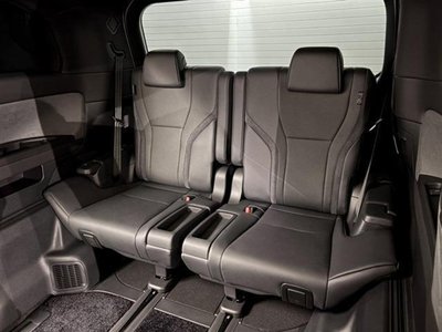 صورة مصغرة 24 لـ 2024 Lexus LM