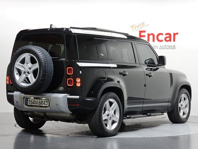 LAND ROVER DEFENDER - 4