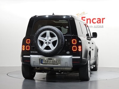 LAND ROVER DEFENDER - 3