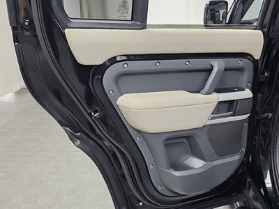 صورة مصغرة 15 لـ 2022 LAND Rover DEFENDER