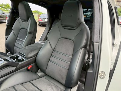 2021 Porsche CAYENNE — миниатюра 33