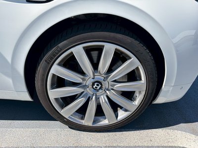 BENTLEY FLYING SPUR - 8