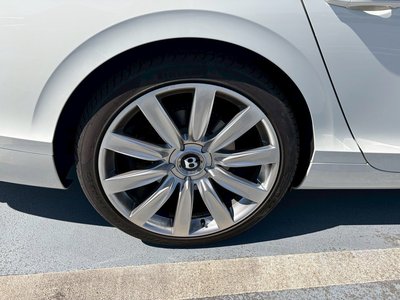 BENTLEY FLYING SPUR - 7