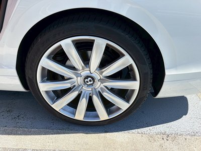 BENTLEY FLYING SPUR - 9