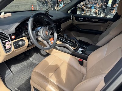 PORSCHE CAYENNE - 6