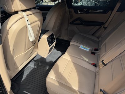 PORSCHE CAYENNE - 4