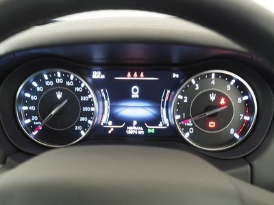 صورة مصغرة 14 لـ 2022 Maserati GHIBLI