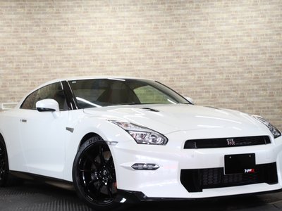 NISSAN GT-R - 7